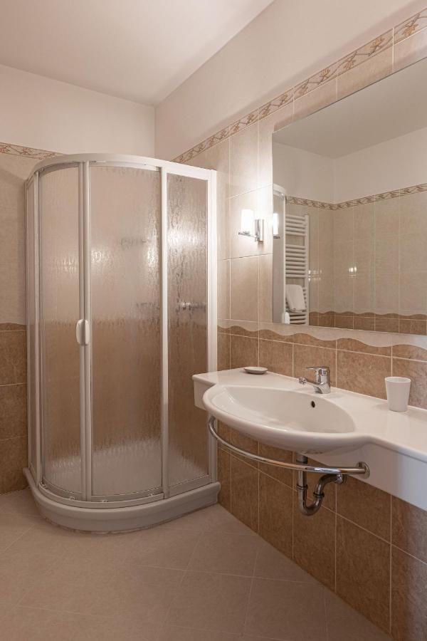 Gruenwald Hotel Salorno Luaran gambar